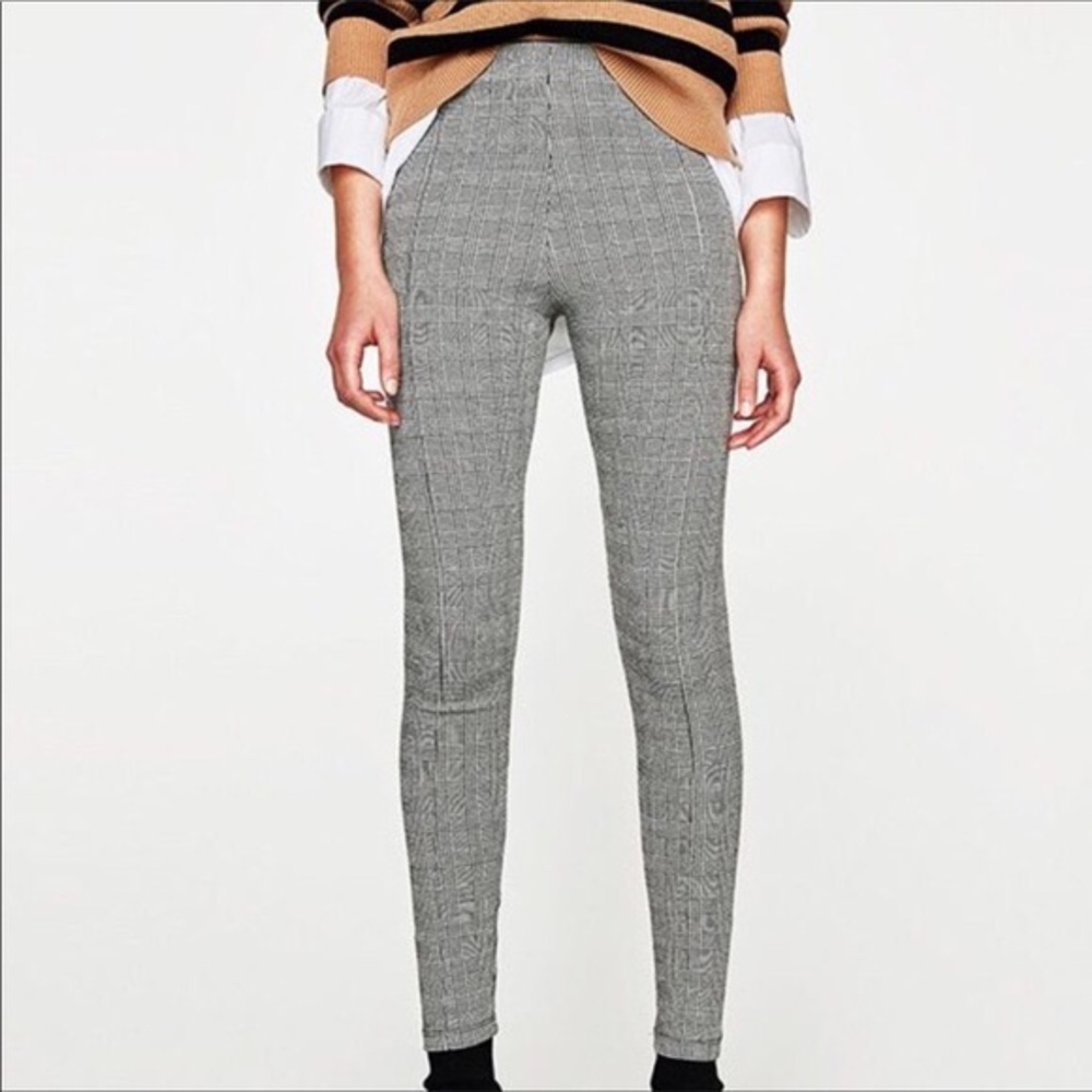 Gray Plaid Leggins